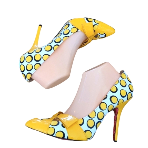 betsey johnson shoes yellow